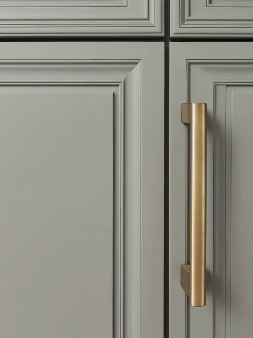 Kitchen respray: cabinet door detail